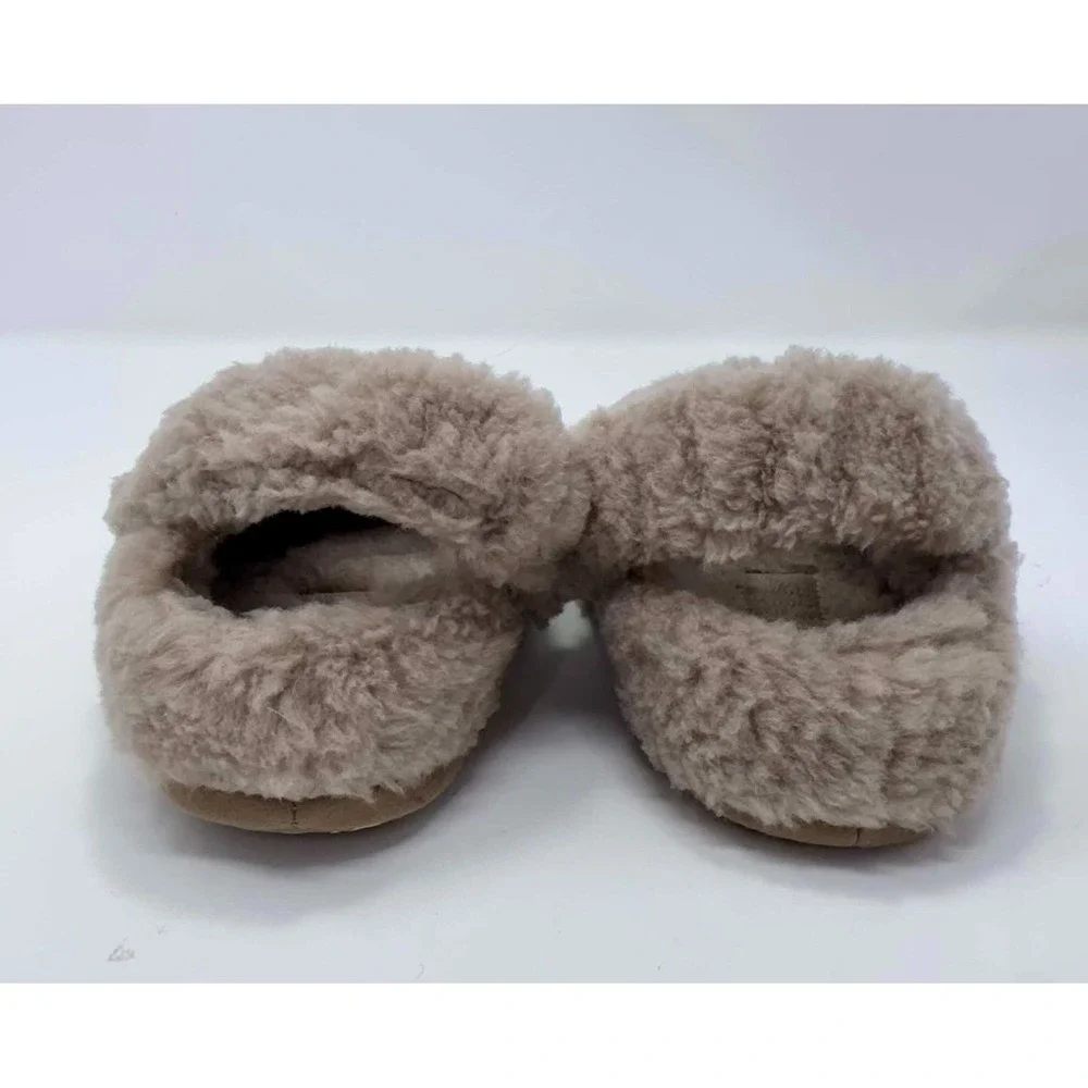 Crocs Cozy Faux Fur Slippers‎ Toddler C9 Beige Plush House Shoes Style 210857
